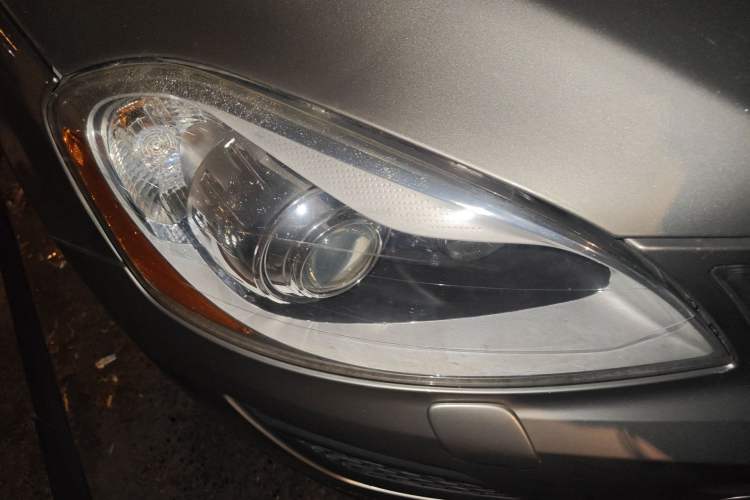 Used Volvo XC60 2012 T5 Comfort Edition Right Front Headlight