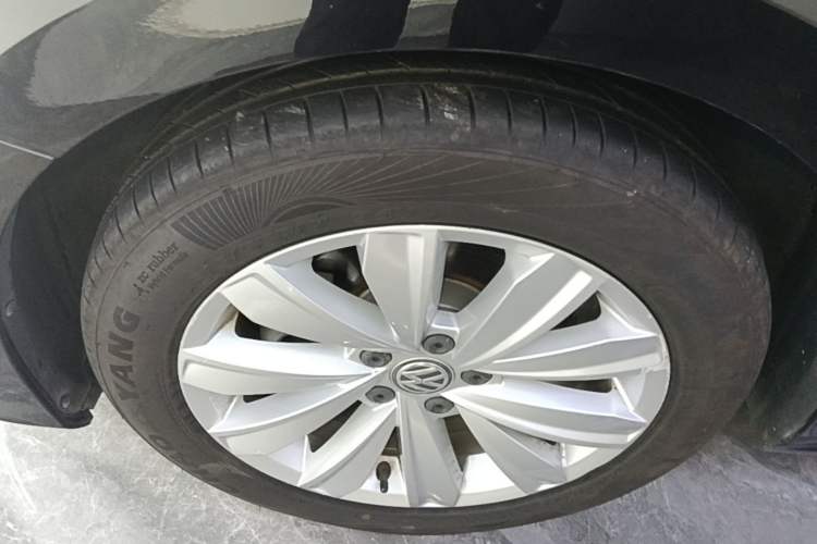 Used Volkswagen Passat 2019 330TSI Elite Edition China VI
