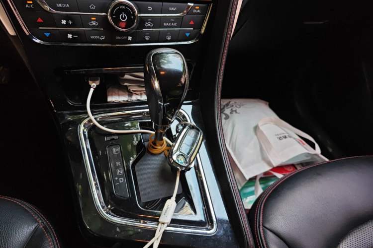 Used Venucia T70 2018 2.0L CVT Smart Enjoyment Version
