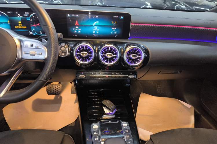 Used Mercedes-Benz A-Class 2020 Restyled A 200 L Sport Sedan Fashion Version