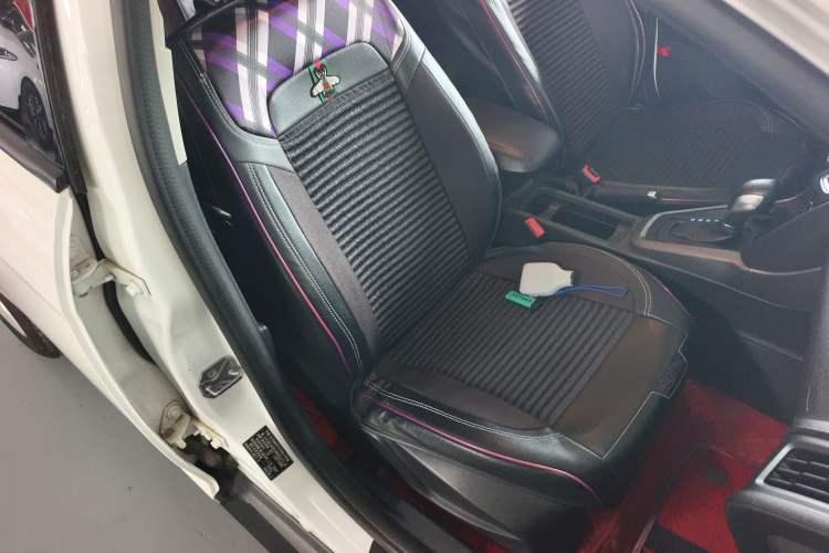 Used Ford Focus 2018 Hatchback Classic 1.6L Automatic Comfort Plus SmartDrive Edition Right Front Seat