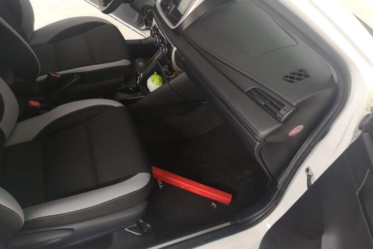 Used Toyota YARiS L Zhi Xuan 2020 X-Trail X 1.5L CVT Leading Edition
