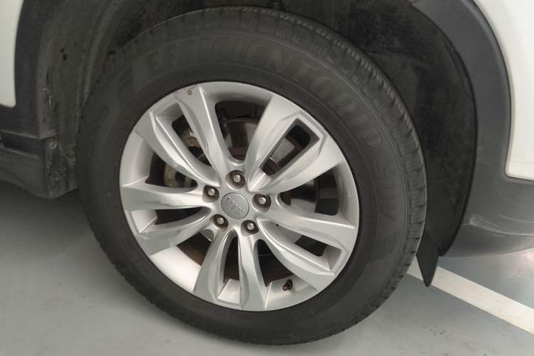 Used Kia Sorento 2012 2.2T Diesel Luxury Edition Right Front Wheel Hub