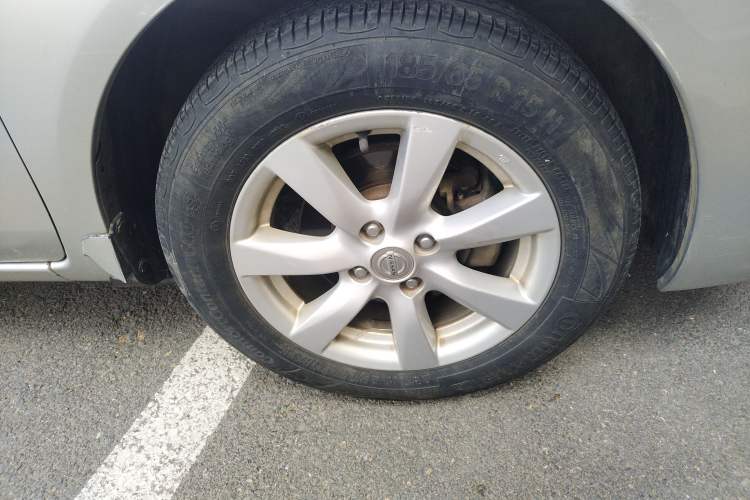 Used Nissan Sunny 2011 1.5XL CVT Luxury Edition Right Front Wheel Hub