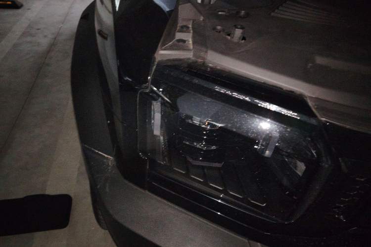 Used JETOUR Traveler 2025 2.0TD Automatic XWD Conquest Right Front Headlight