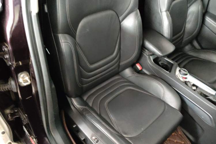 Used DS 6 2016 1.6T Luxury Edition THP160 Right Front Seat