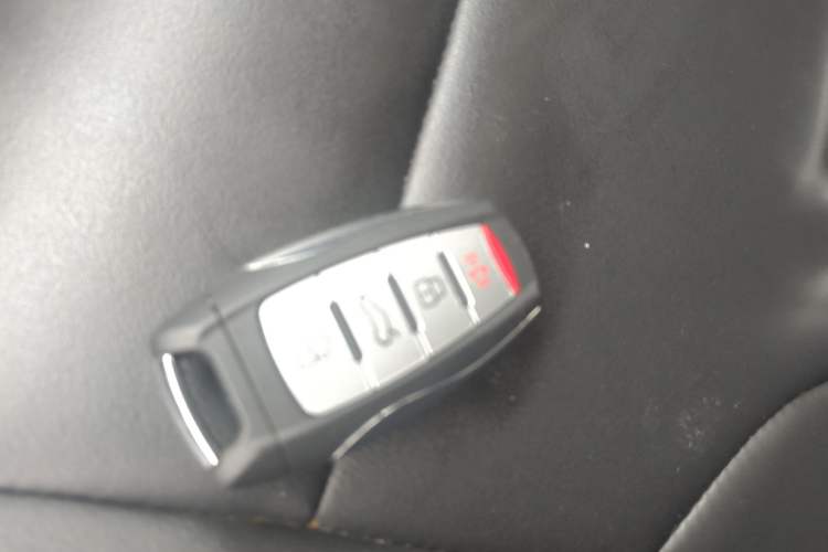 Used Haval M6 2021 PLUS 1.5T DCT Luxury Smart Connectivity Model Vehicle Key