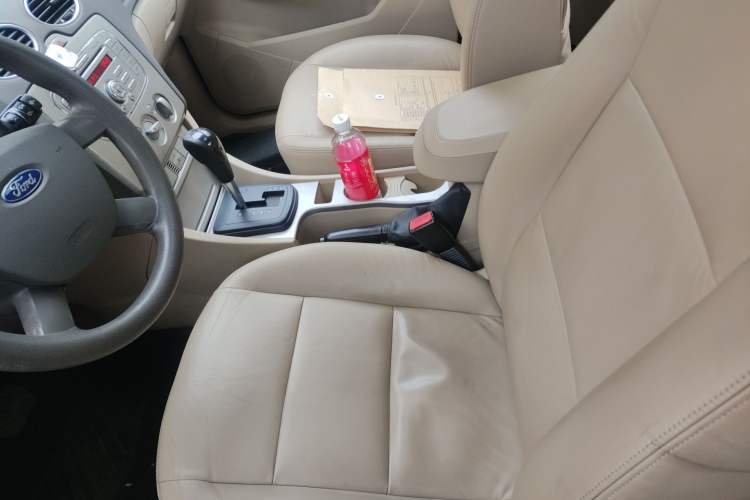 Used Ford Focus 2011 Sedan 1.8L Automatic Fashion Edition