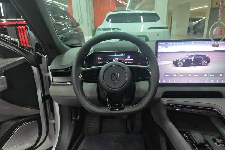 Used Zeekr 001 2023 WE Edition 86 kWh Steering Wheel
