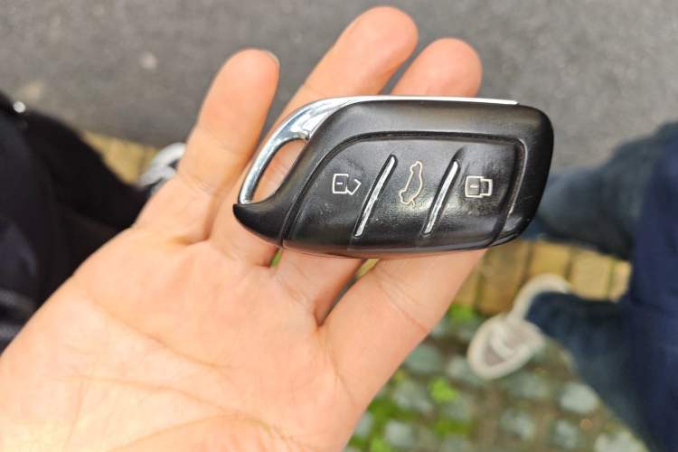 Used Roewe i5 2020 1.5L Automatic 4G Connected Linghao Edition Vehicle Key