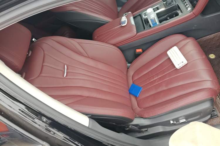Used Hongqi H5 2024 2.0T Automatic Smart Connect Flagship Edition
