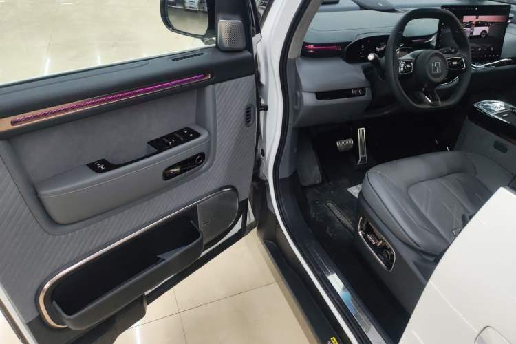 Used Zeekr MIX 2025 Intelligent Driving Version
