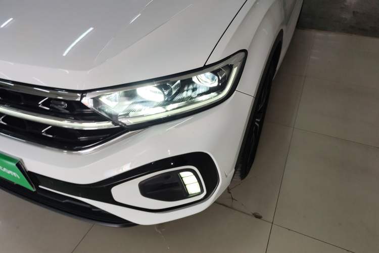 Used Volkswagen T-ROC 2024 300TSI DSG Two-Wheel-Drive Chen Guang Edition Left Front Headlight