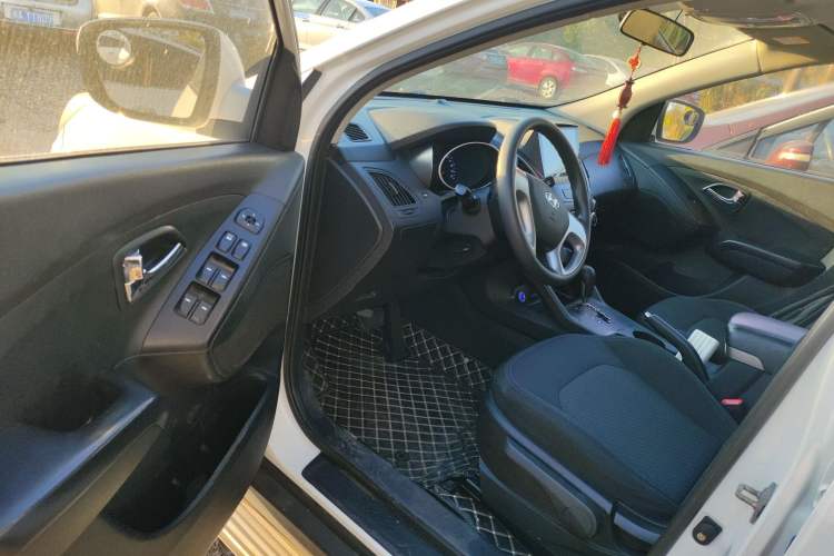 Used Hyundai ix35 2015 2.0L Automatic 2WD Comfort Edition China V Standard