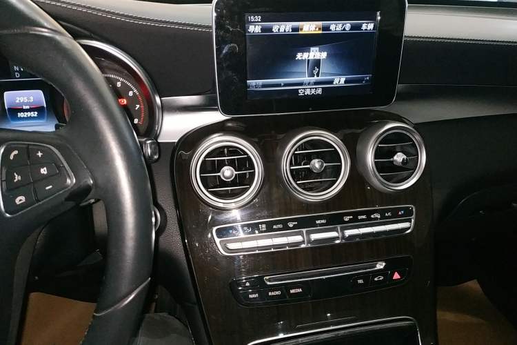 Used Mercedes-Benz GLC 2016 GLC 260 4MATIC Dynamic Edition
