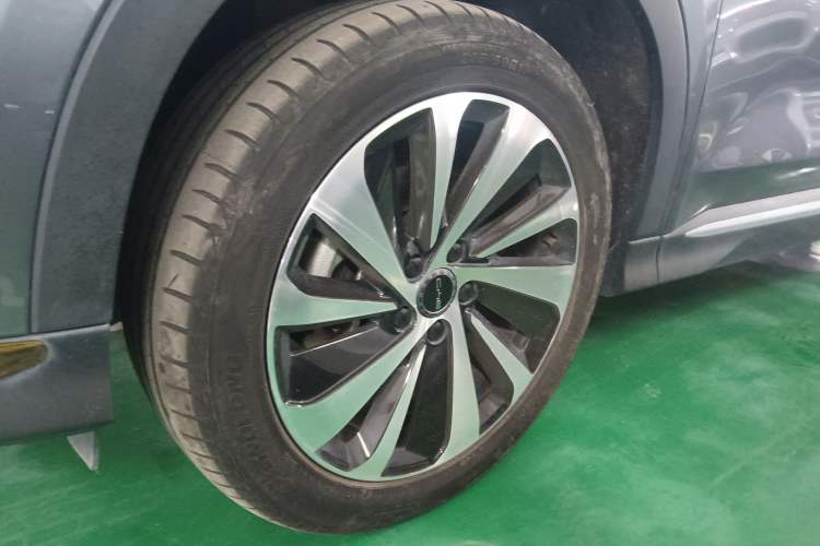 Used BYD Song PLUS New Energy 2023 Champion Edition EV 520KM Prestige Model
