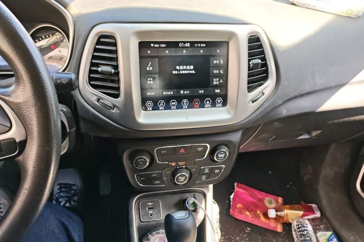 Used Jeep Compass 2019 220T Automatic Enjoyment Version
