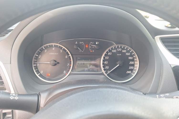 Used Nissan Sylphy 2018 1.6XV CVT Deluxe Edition Instrument Cluster