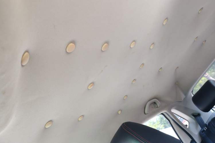 Used Volkswagen Polo 2014 1.4L Manual Fashion Edition
