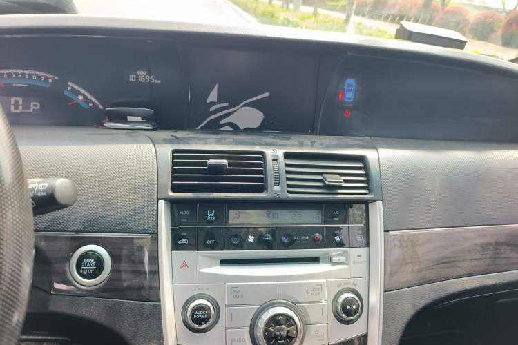 Used Luxgen Great 7 MPV 2016 2.0T Luxury Model
