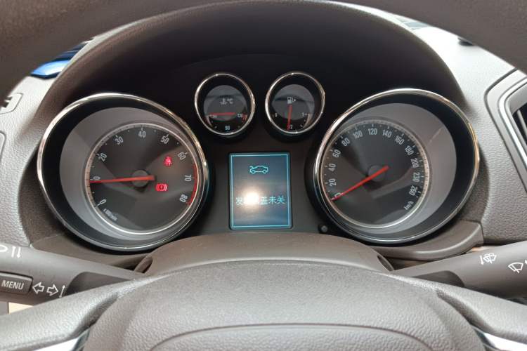 Used Buick Regal 2015 2.0L Leading Fashion Edition