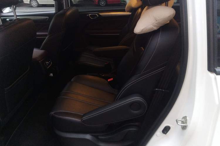 Used GAC Trumpchi M6 2023 PRO 270T DCT Luxury Edition
