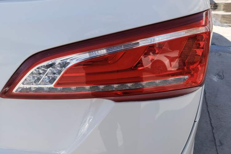 Used Baojun 730 2017 1.8L iAMT Prestige Version 7 Seats