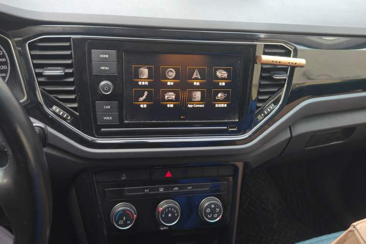 Used Volkswagen T-ROC 2019 280TSI DSG Two-Wheel Drive Comfort Version China VI Standard
