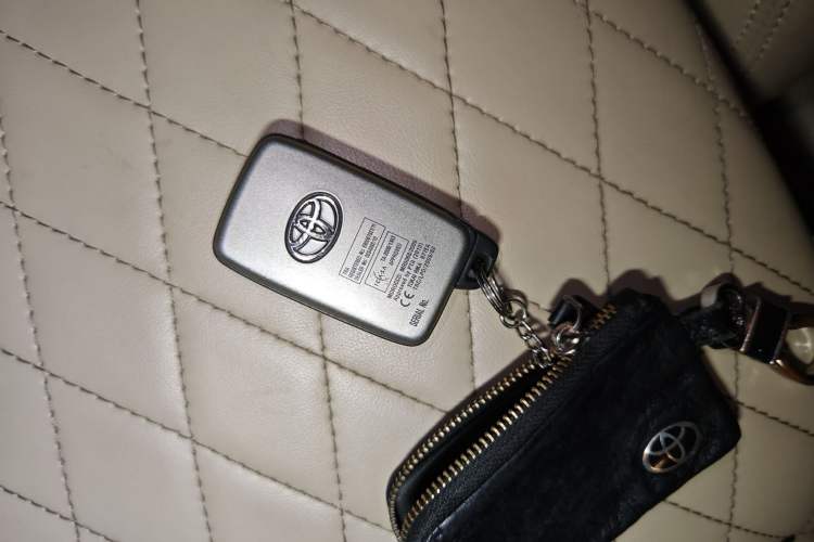 Used Toyota Land Cruiser 2014 4.0L Automatic Parallel Import Version 5 Seats
