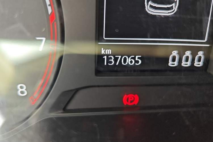 Used Volkswagen T-ROC 2019 280TSI DSG Two-Wheel-Drive Luxury Version China V Emission Standard