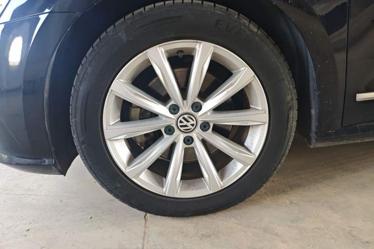 Used Volkswagen Passat 2017 330TSI DSG Luxury Edition Exterior 4