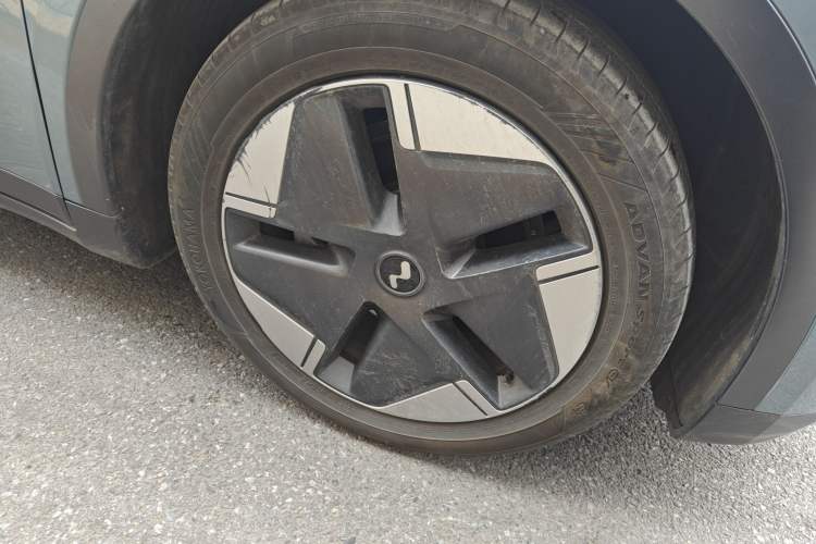 Used ONVO L60 2024 85 kWh Rear-Drive Version