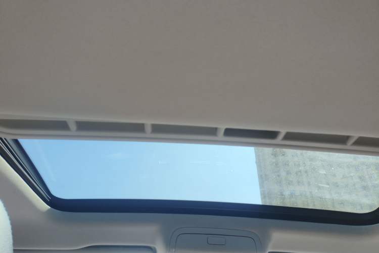 Used Volkswagen Passat 2014 1.8TSI DSG Prestige Navigation Edition Headliner