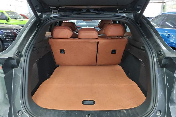 Used Deepal S07 2023 200Max Range-Extended Version
