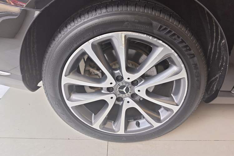 Used Mercedes-Benz E-Class 2018 Facelift E 200 L 4MATIC