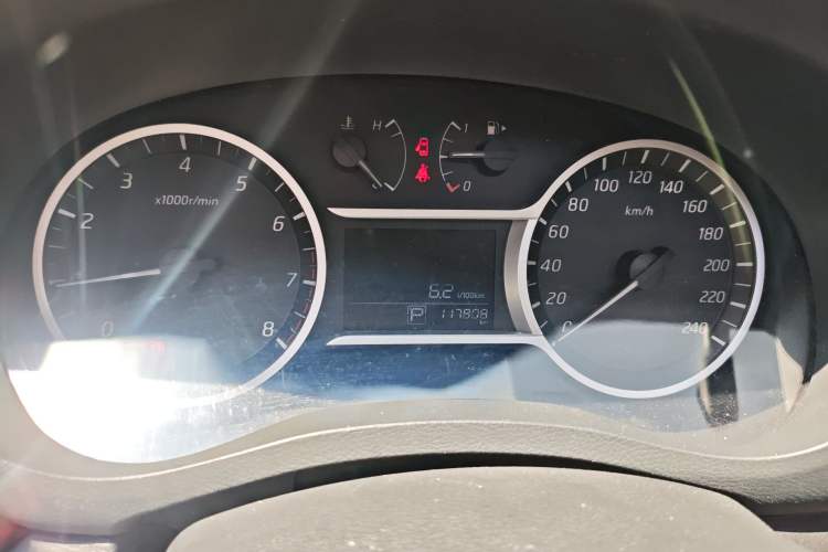 Used Nissan Lannia 2019 1.6L CVT Smart Connect Smart Cool Version China V Standard Instrument Cluster
