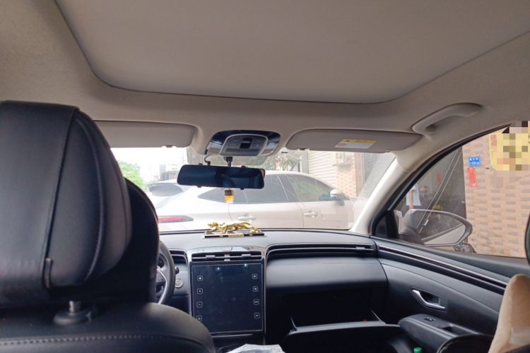 Used Hyundai Tucson 2023 Tucson L 1.5T Automatic Two-Wheel Drive GLX Elite Edition Headliner