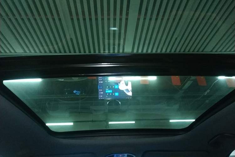 Used Geely Galaxy Galaxy Xingjian 7 EM-i 2025 120km Flagship Edition
