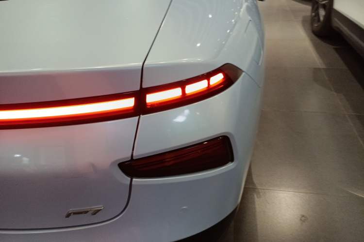 Used XPeng P7 2022 480E