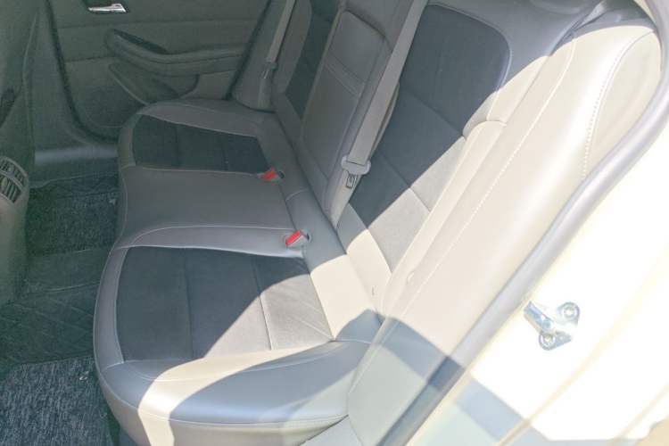 Used Chevrolet Malibu 2014 2.4L Automatic Luxury Edition