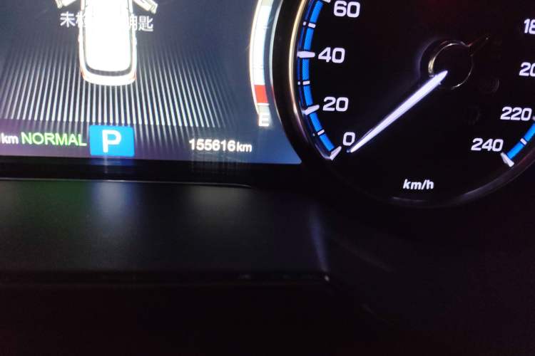 Used GAC Trumpchi GS8 2017 320T Two-Wheel Drive Luxury Smart Connectivity Version (7 Seats)