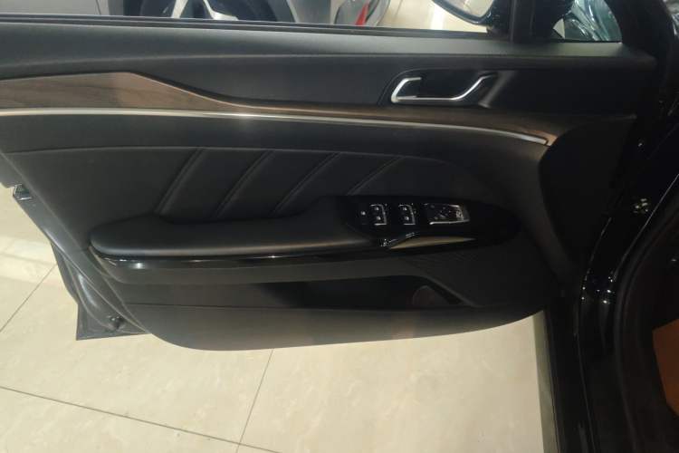 Used Kia K5 2021 270T CVVD Refreshed Edition
