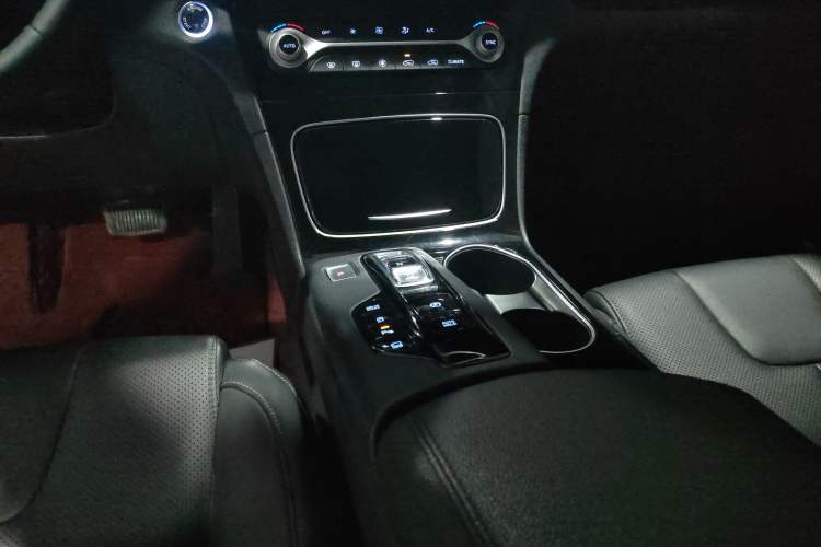 Used Hyundai Santa Fe 2020 380 TGDi Automatic Two-Wheel Drive GLS Luxury Edition
