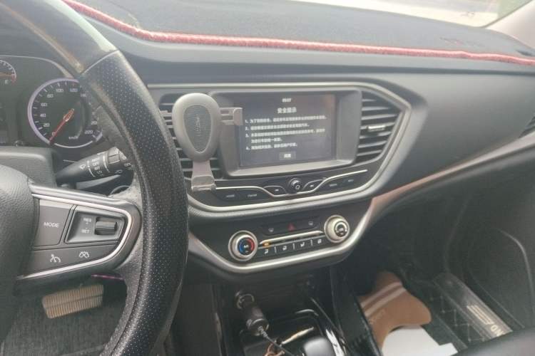 Used Land X2 2017 1.6L Automatic Sharp Edition