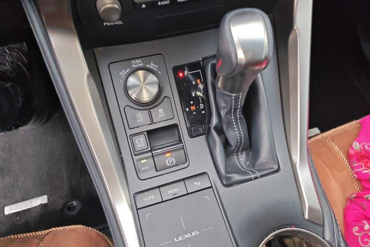 Used Lexus NX 2017 200 Front-Wheel-Drive X-Trail SE Edition Gear Lever