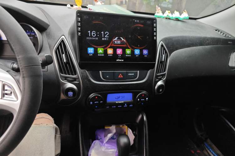 Used Hyundai ix35 2013 2.0L Automatic Two-Wheel Drive Smart GLS China IV Standard
