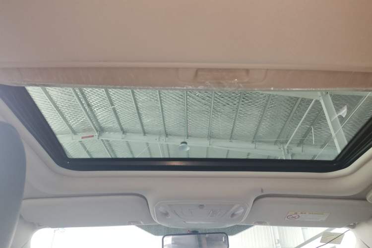 Used Ford Focus 2017 Sedan 1.6L Automatic Fashion Edition Smart Drive Version
