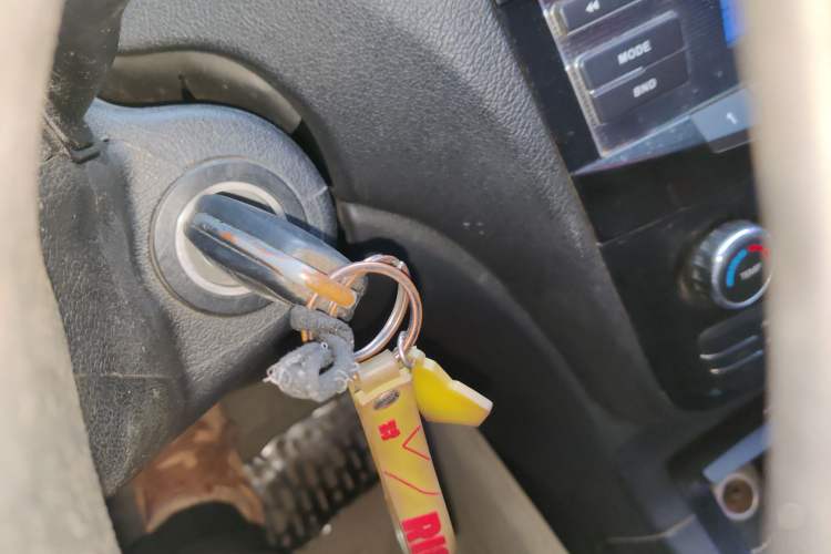 Used JAC Group Heyue 2012 1.5L Manual Standard Edition