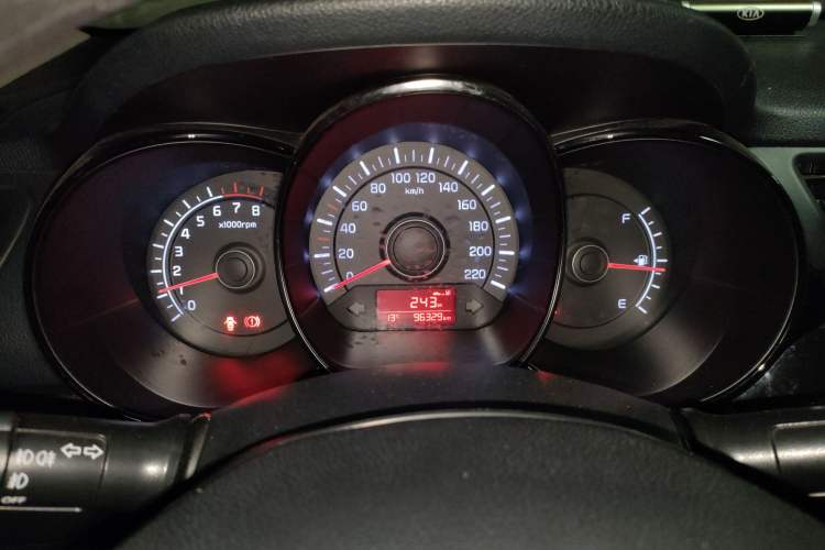 Used Kia K2 2015 Sedan 1.4L MT GLS
