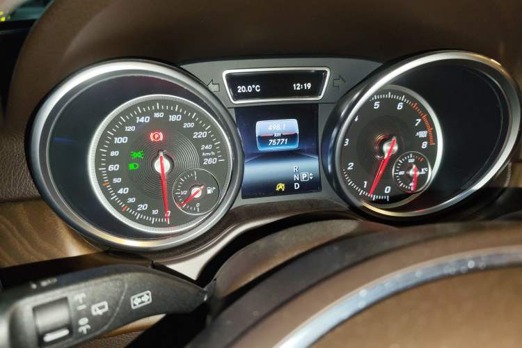 Used Mercedes-Benz GLE 2015 GLE 400 4MATIC Instrument Cluster